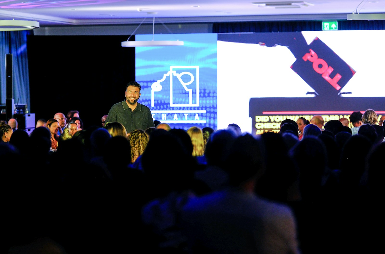Pokazy robotów na konferencji